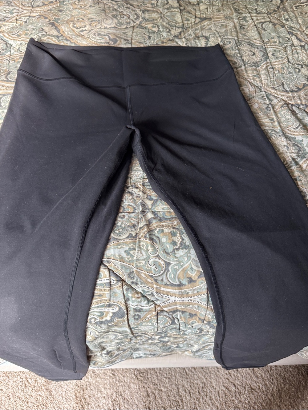 Lululemon women’s Black Active Leggings